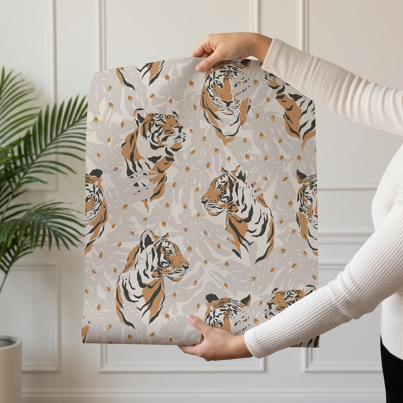 Tiger Portrait wallpaper roll drop showing the illustrated tiger and palm repeat
